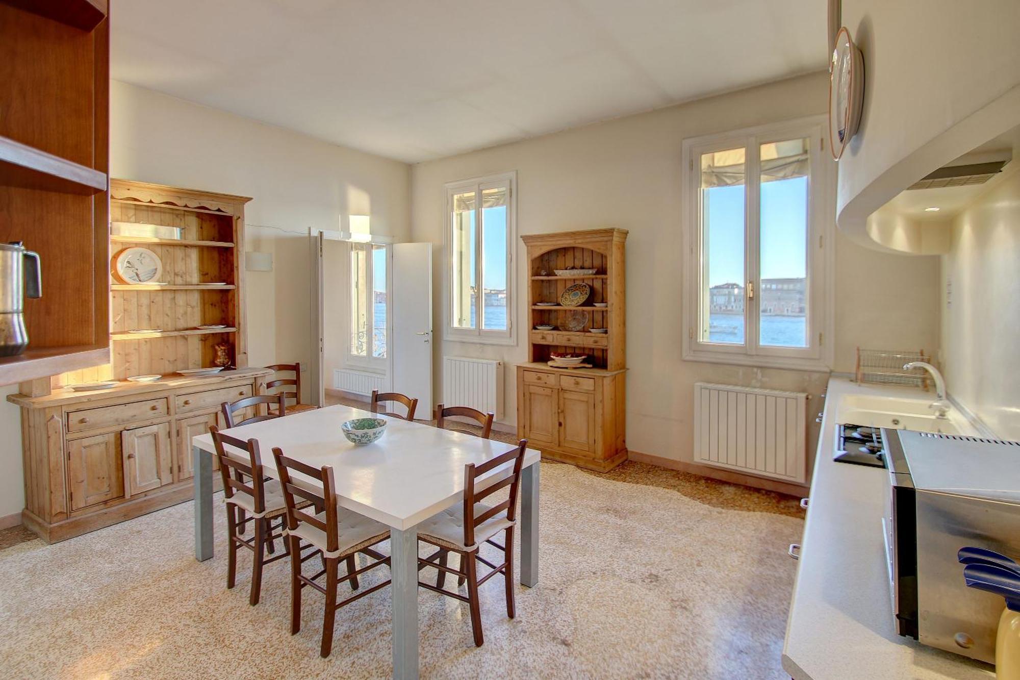 Wonderful-canal-view 4pax Wi-fi Aircond Appartamento